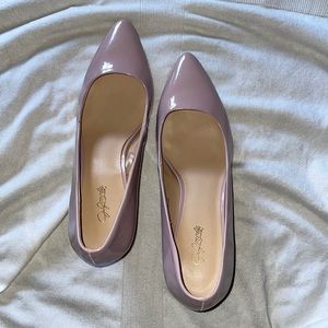 Jaclyn Smith Zoey Shoes